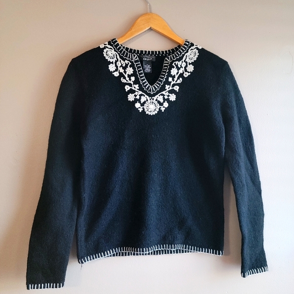 Last Chance! Skyr VTG Embroidered Top Stitch Wool Sweater - Picture 6 of 7
